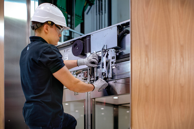 KONE-service-elevator-door-